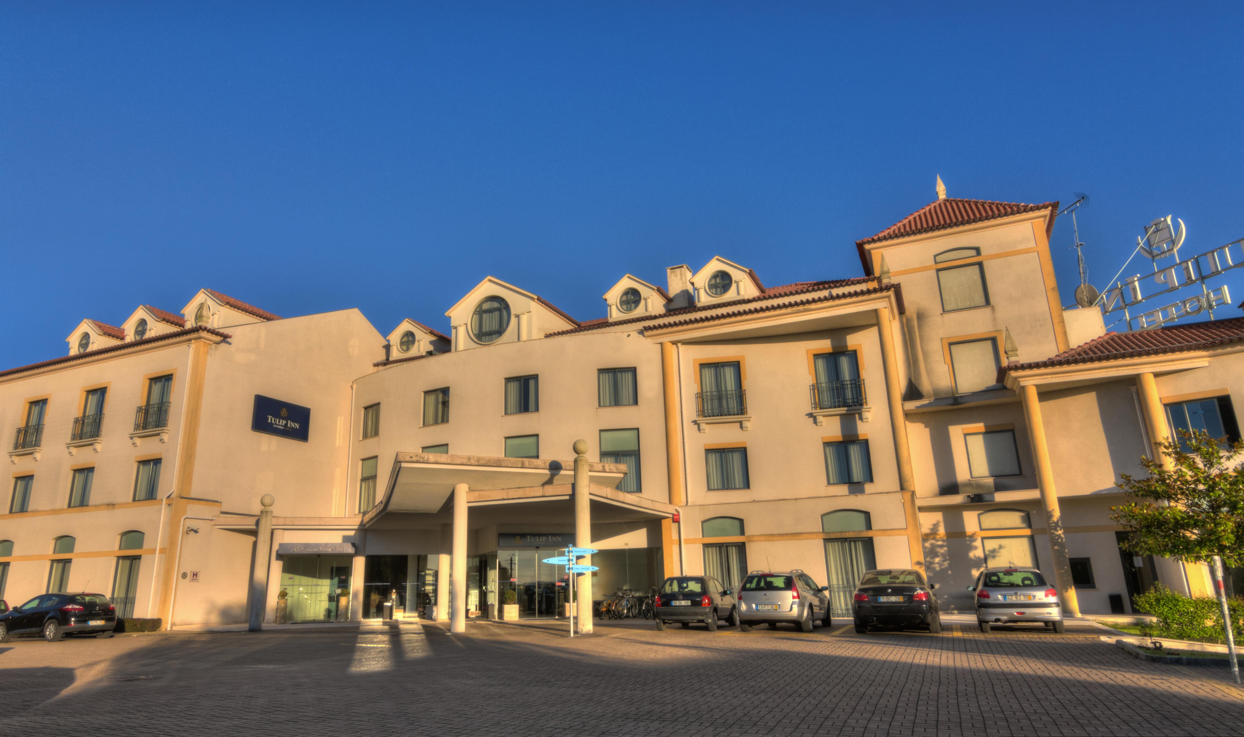 Lam Hotel אסטרז'ה מראה חיצוני תמונה