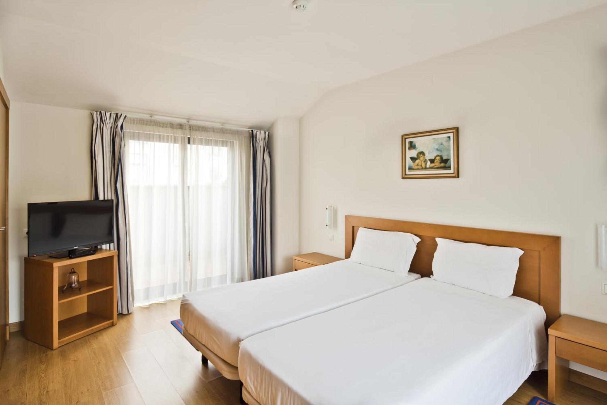 Lam Hotel אסטרז'ה מראה חיצוני תמונה