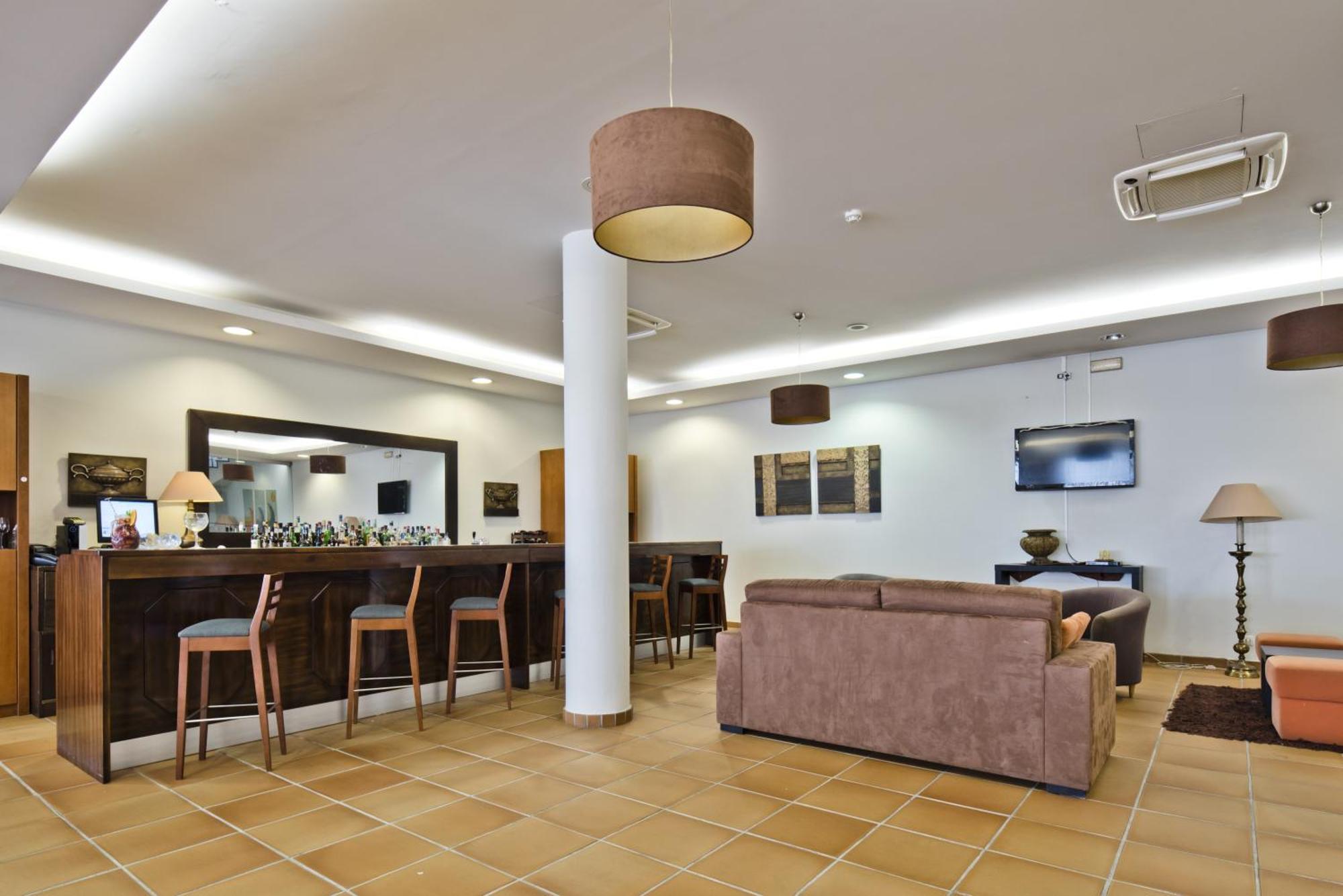 Lam Hotel אסטרז'ה מראה חיצוני תמונה